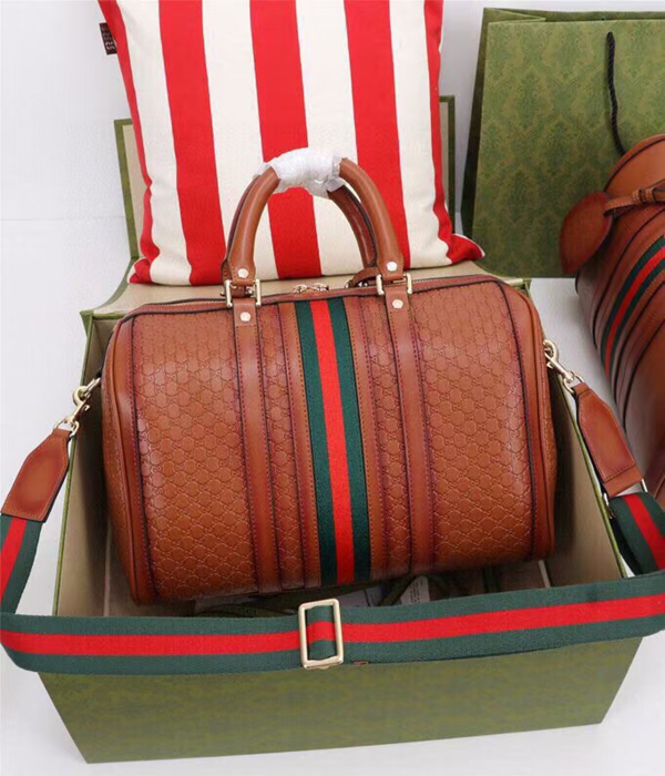 グッチバッグ角部分ディテール